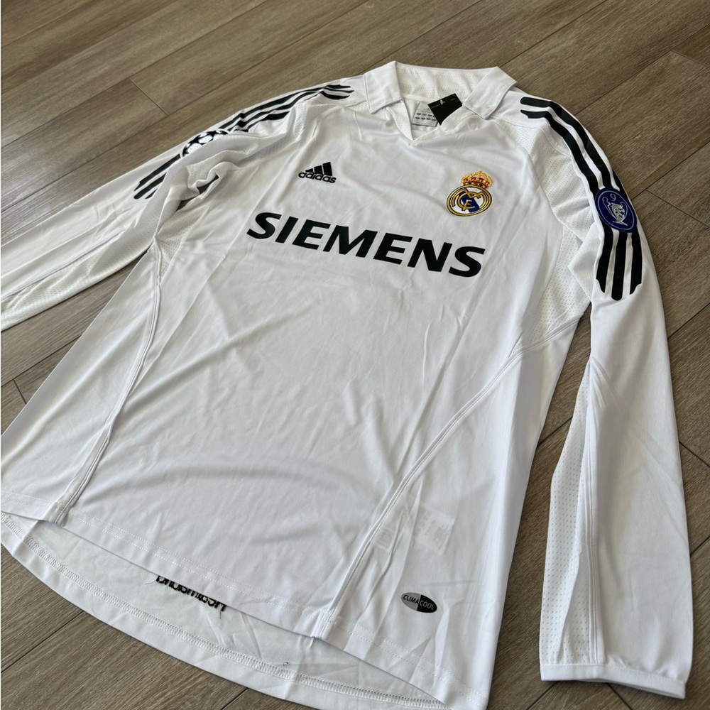 Real Madrid 2005/06 Retro Beckham 23 - Picture 4 of 6